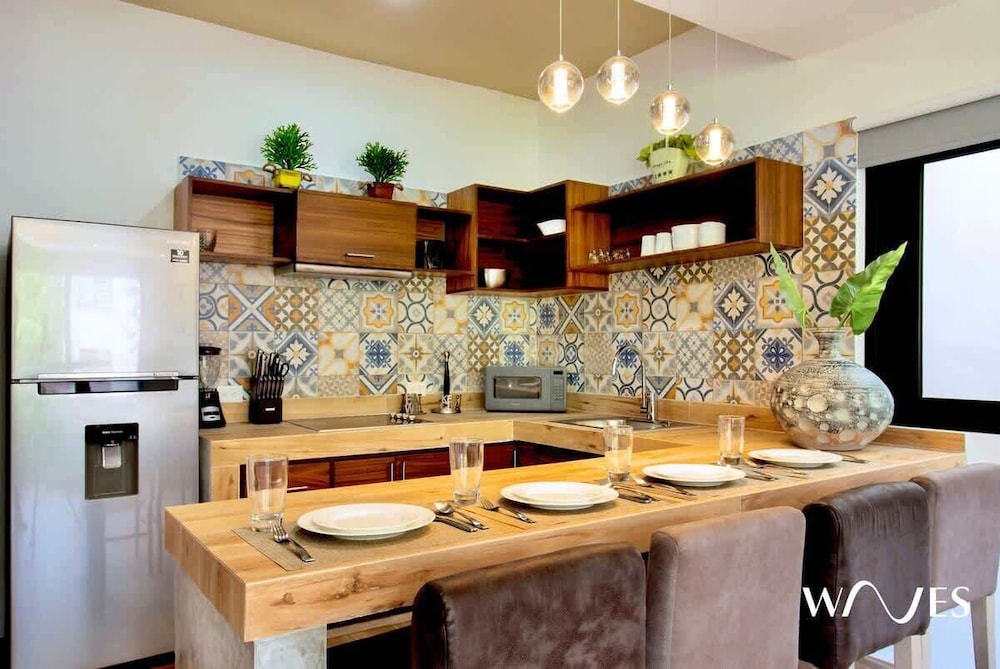 4 Br Private Rooftop Pool Spacious Exclusive