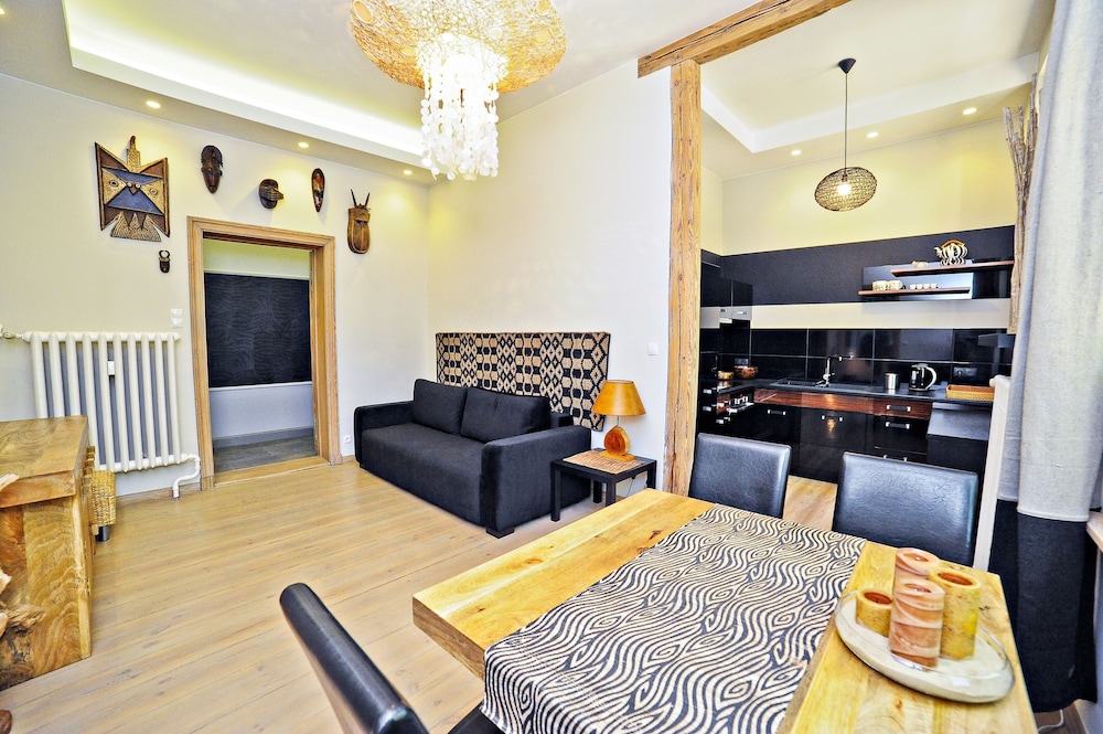 Grand Apartments