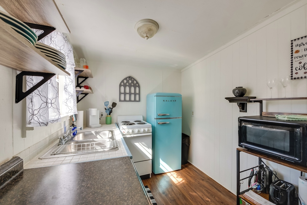 6 Mi to St George Island: Cozy Gulf Coast Retreat!
