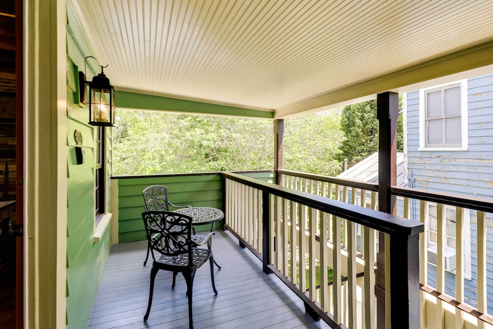 Victorian New Bern Vacation Rental In Downtown! view 3