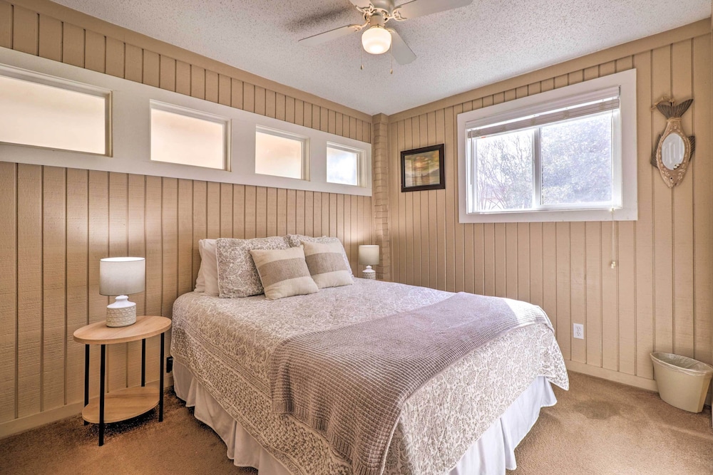 Lakefront Home w/ Point Venture Golf Access! - Property Image 24
