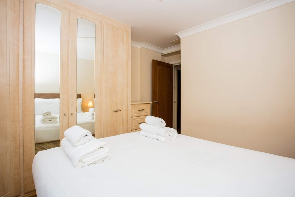 1 Bedroom Apartment near St. Paul's Cathedral