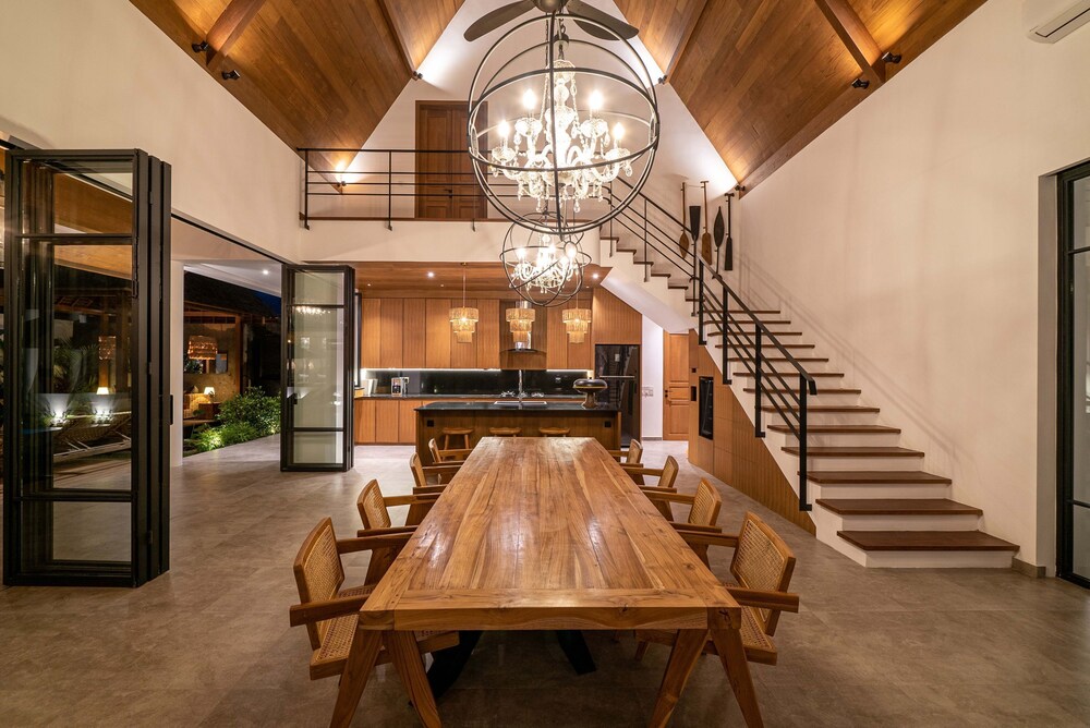 Villa Nusantara 5 by Alfred in Bali - Promo Luxury 4BD Pool Villa Pererenan Beach Caggu