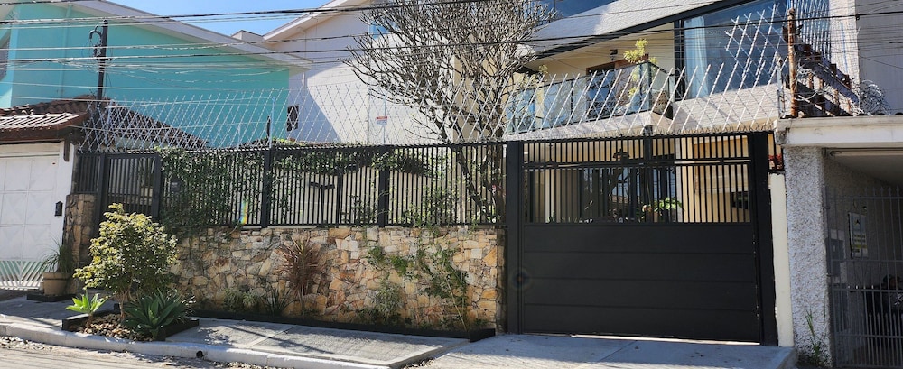 Chalé Ateliê Poder das Pedras