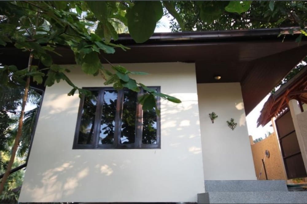 1 Bedroom Beach Bungalow Koh Phangan SDV235-By Samui Dream Villas view 5