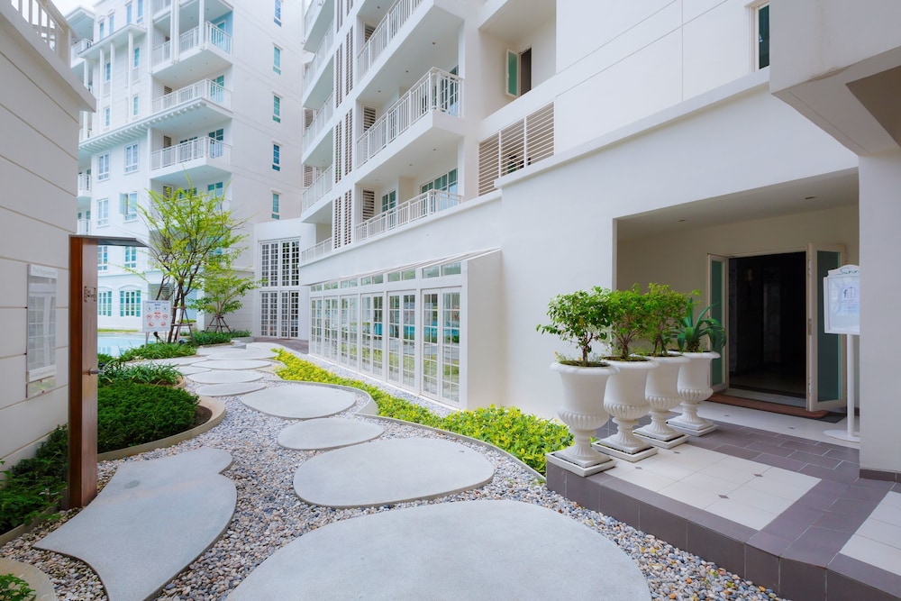Summer Hua Hin Condominium