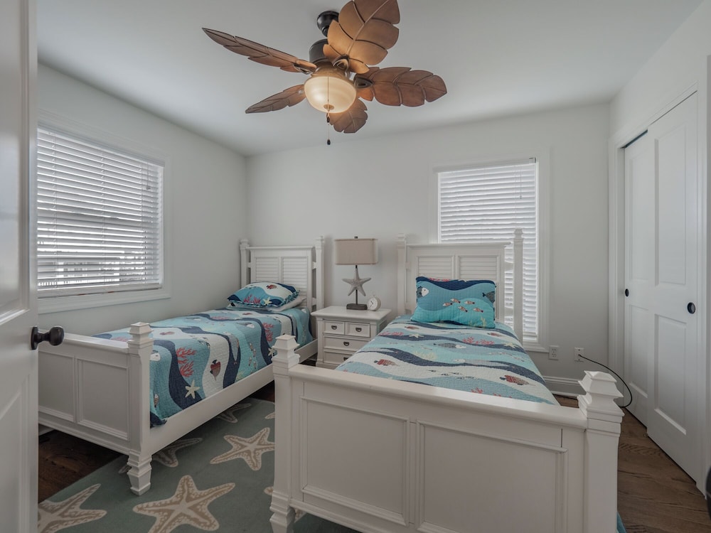 C-Maid by Topsail Realty