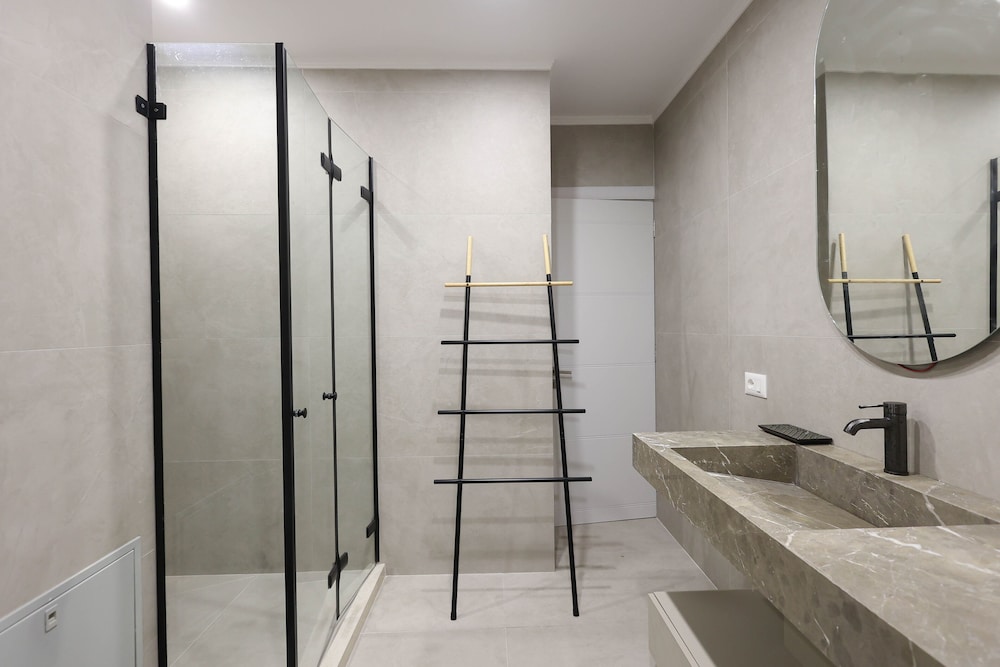 Grandstay Apartments 141