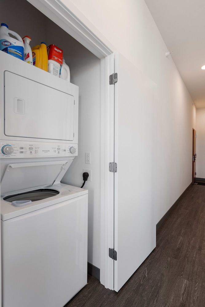 Guests Rave About This Apt Design See Why Thedeco