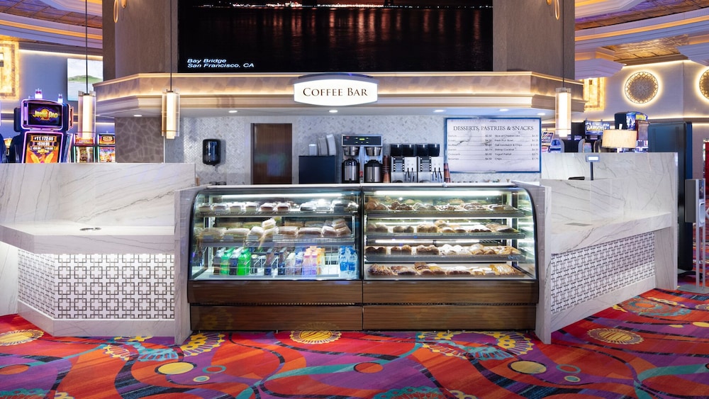 Rainbow Hotel Casino by Peppermill Resorts