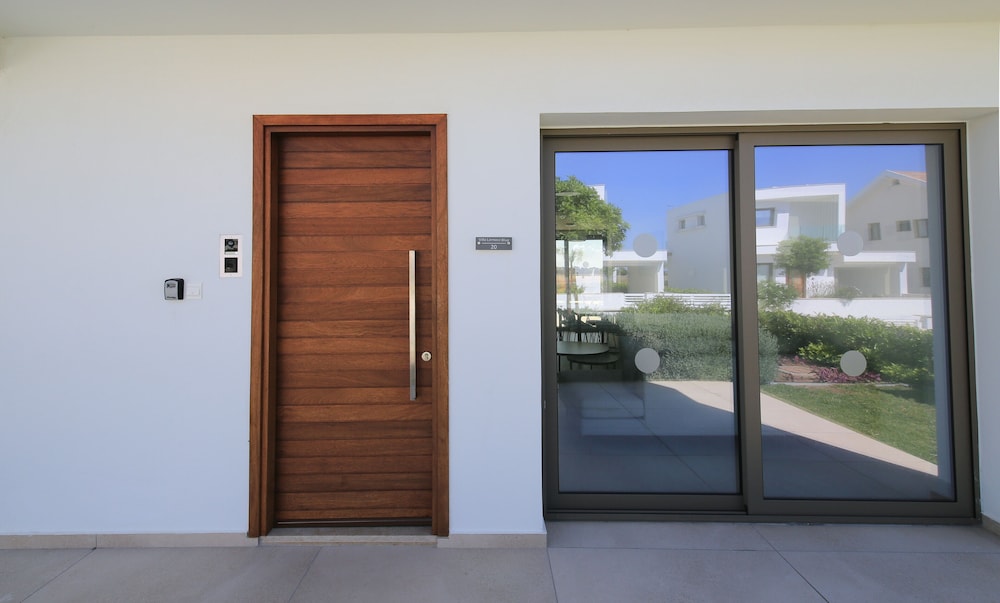 Phaedrus Living Serenity Waves Villas No.20