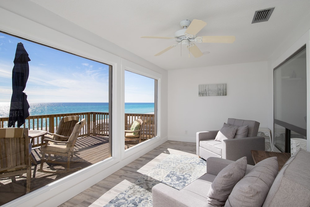 Destiny on the Sand by Avantstay Direct Beach Access Bbq on Large Ocean Facing Patio