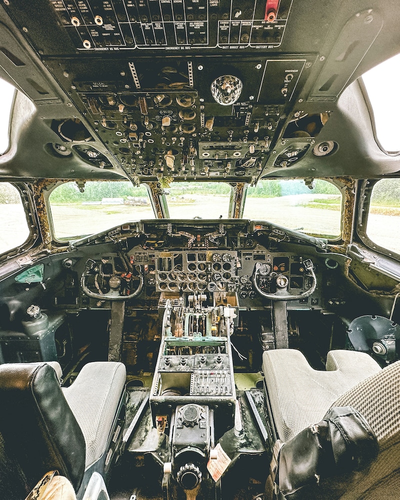 FLY8MA Pilot Lodge