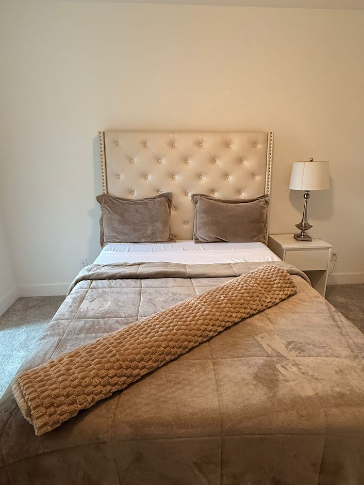 Luxe 3BR for Families Nurses and Group