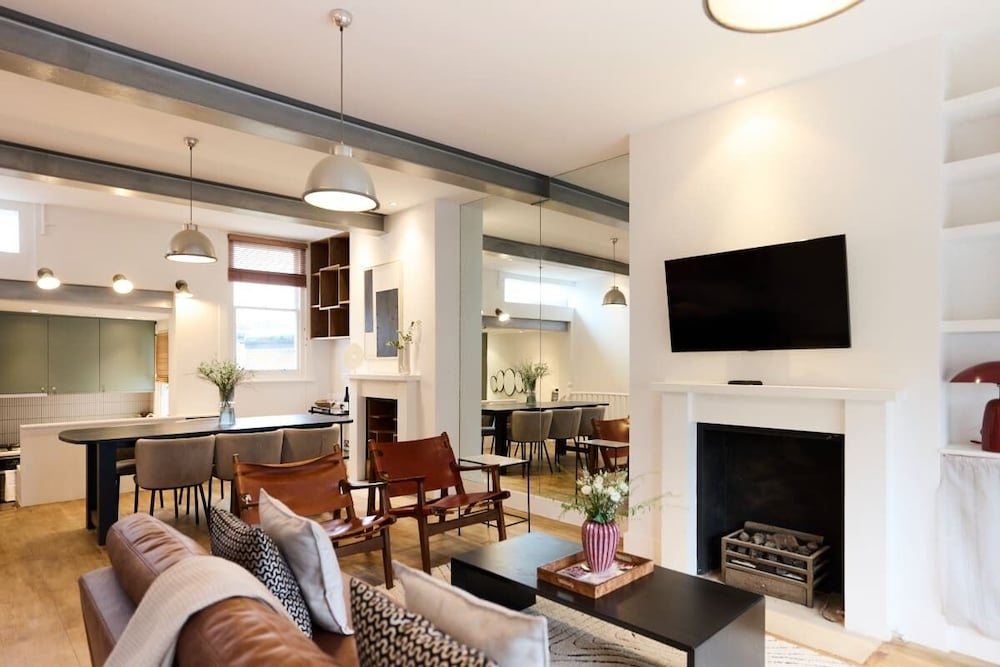 The Kensal Green Hideout - Classy 2bdr Apartment