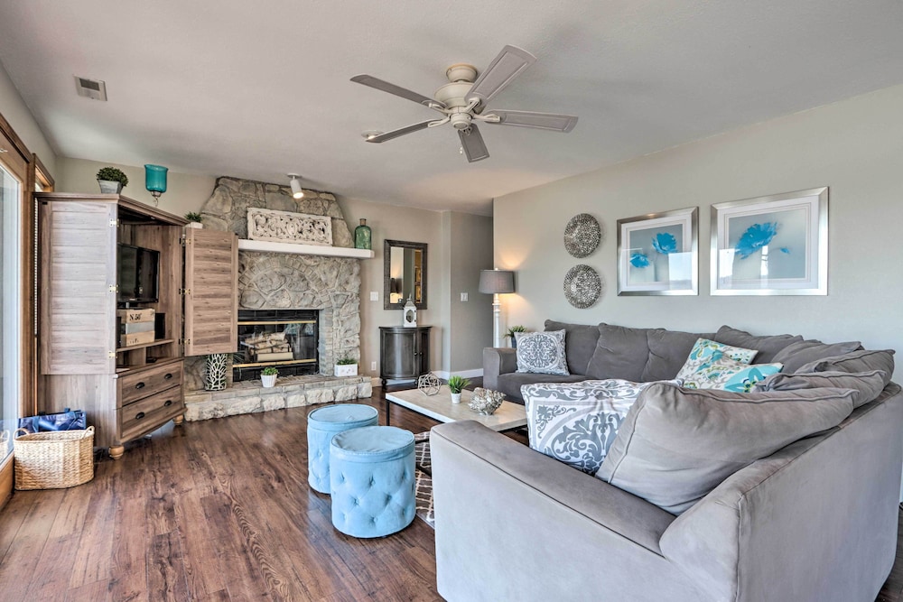Sunrise Beach Retreat on Lake of the Ozarks! view 5