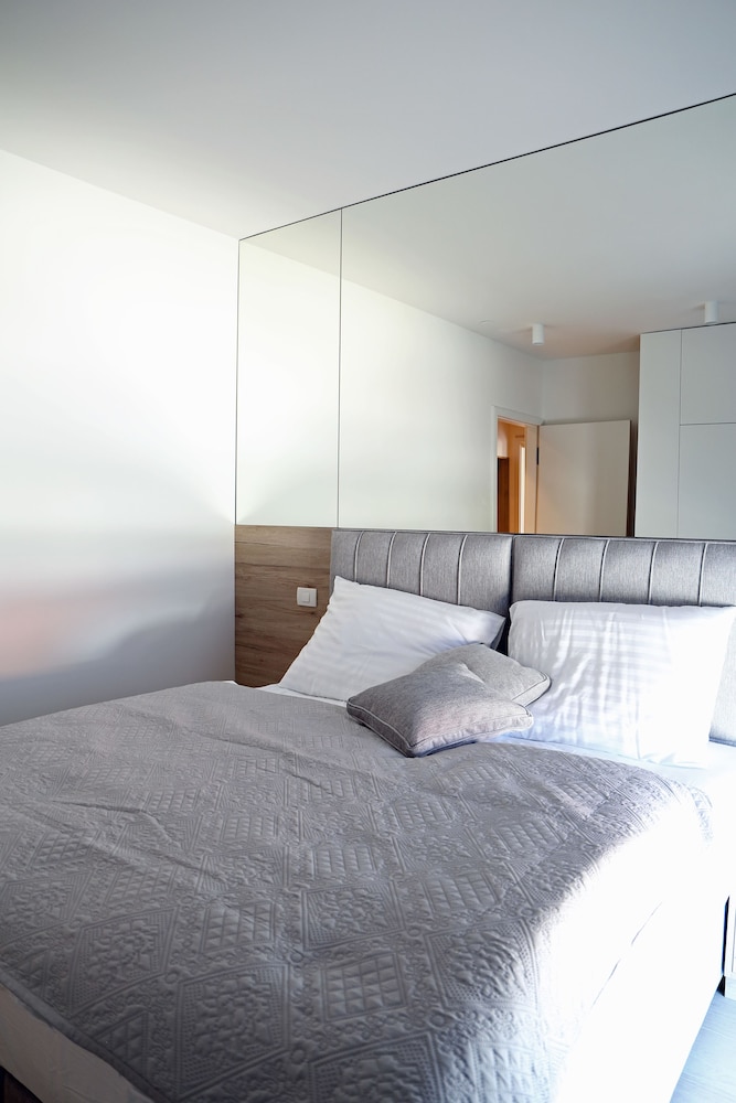 Regentova Suites view 2