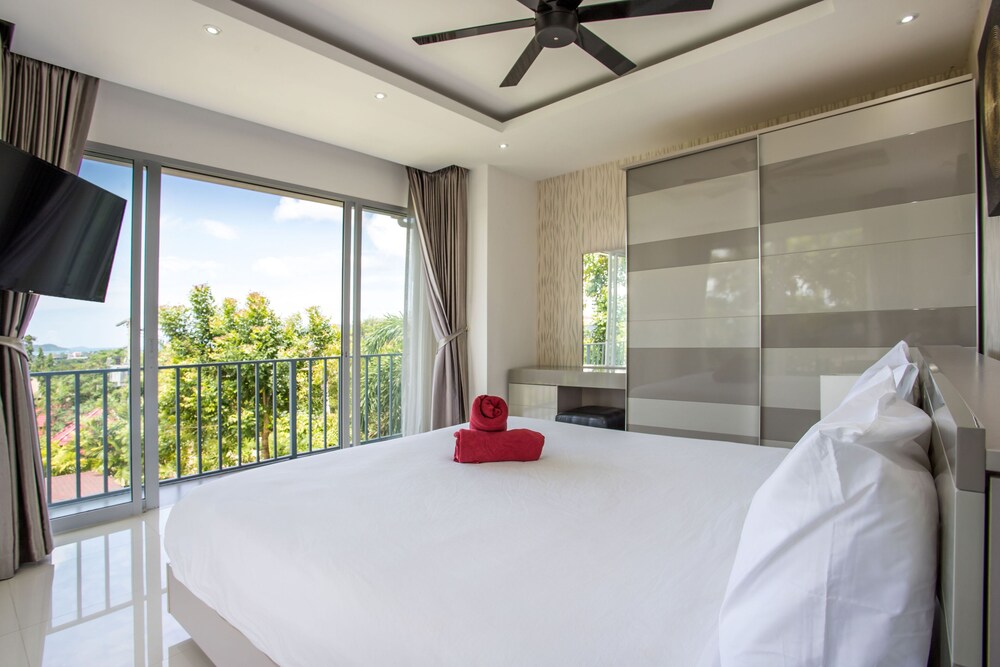 Tropical Seaview Pool Villa Dragon A view 5