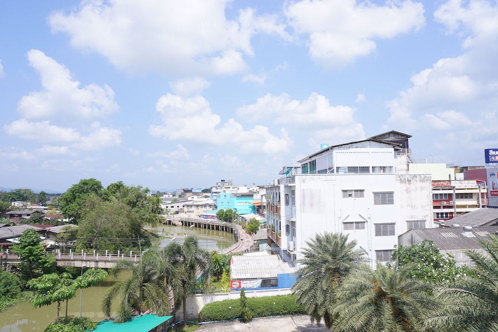 Hotel Panatara Hotel - Image 1