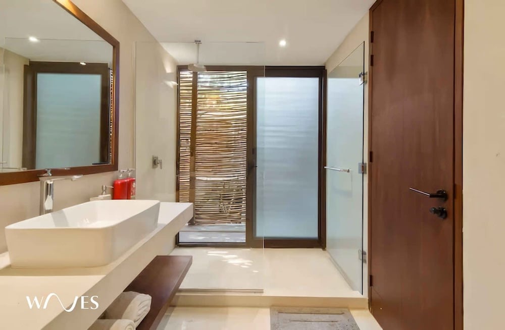 Great Located 2 Br w Terrace Private Pool