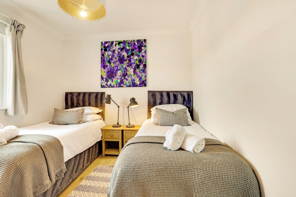 Cherry Tree House - North East Escapes