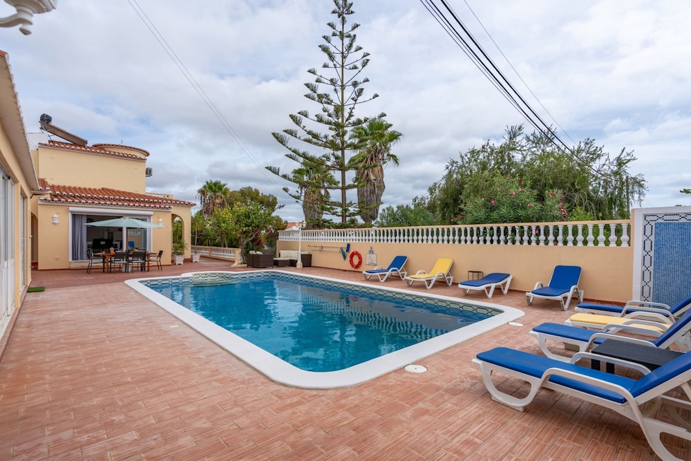 Salicos Benagil Pool Villa