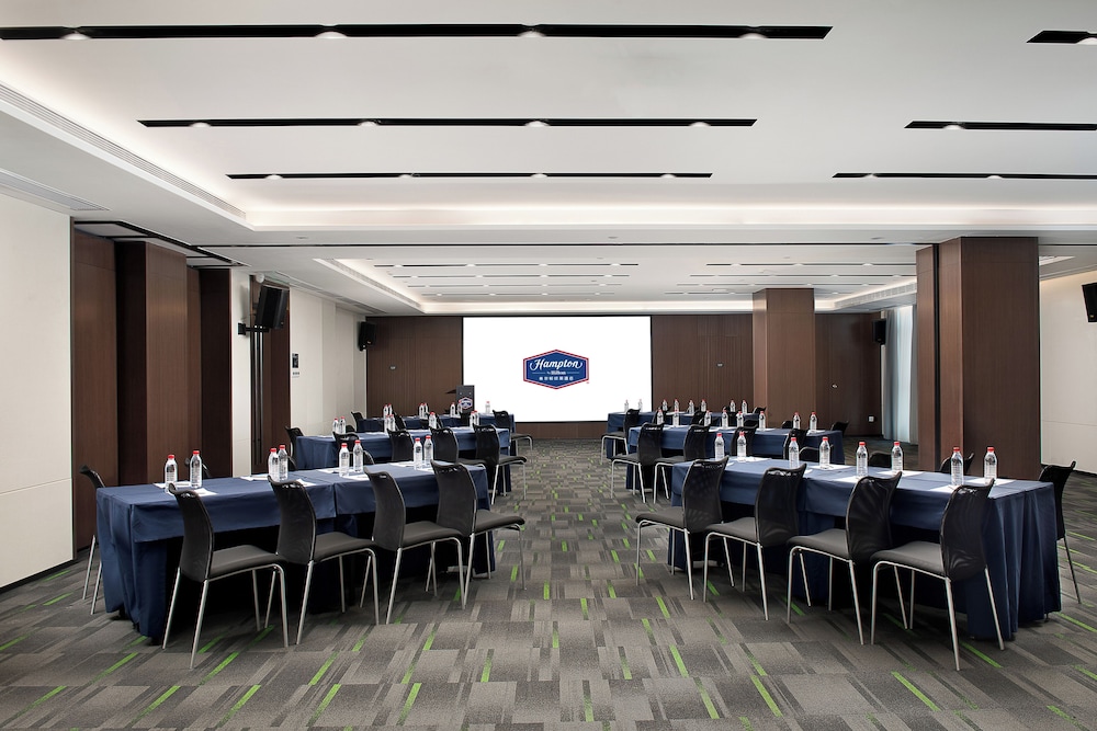 Hampton By Hilton Guangzhou Railway Station