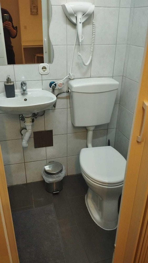 Affordable 1BR Apt Near Schönbrunn