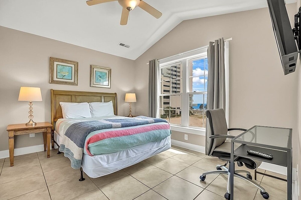 South Beach Cottages 2619 4 Bedroom Home