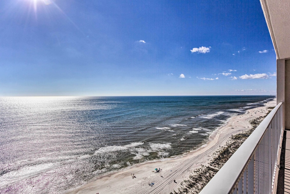 Beachfront PCB Condo w/ Ocean Views & Pool Access!
