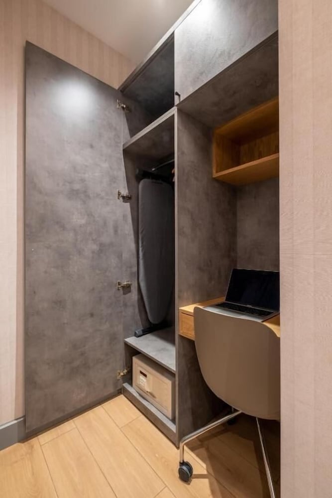 The Platine Plus Süiti - Image 25