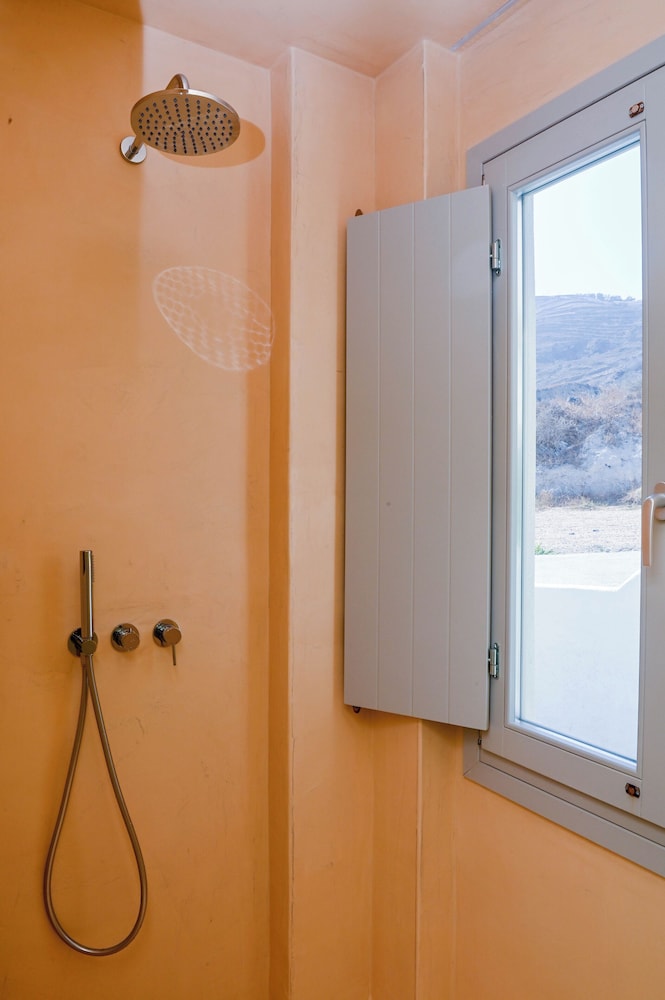 MAEVA Santorini Suites
