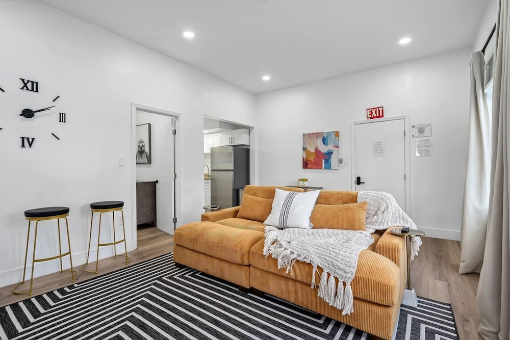 Casa Roselle 1 in Hollywood