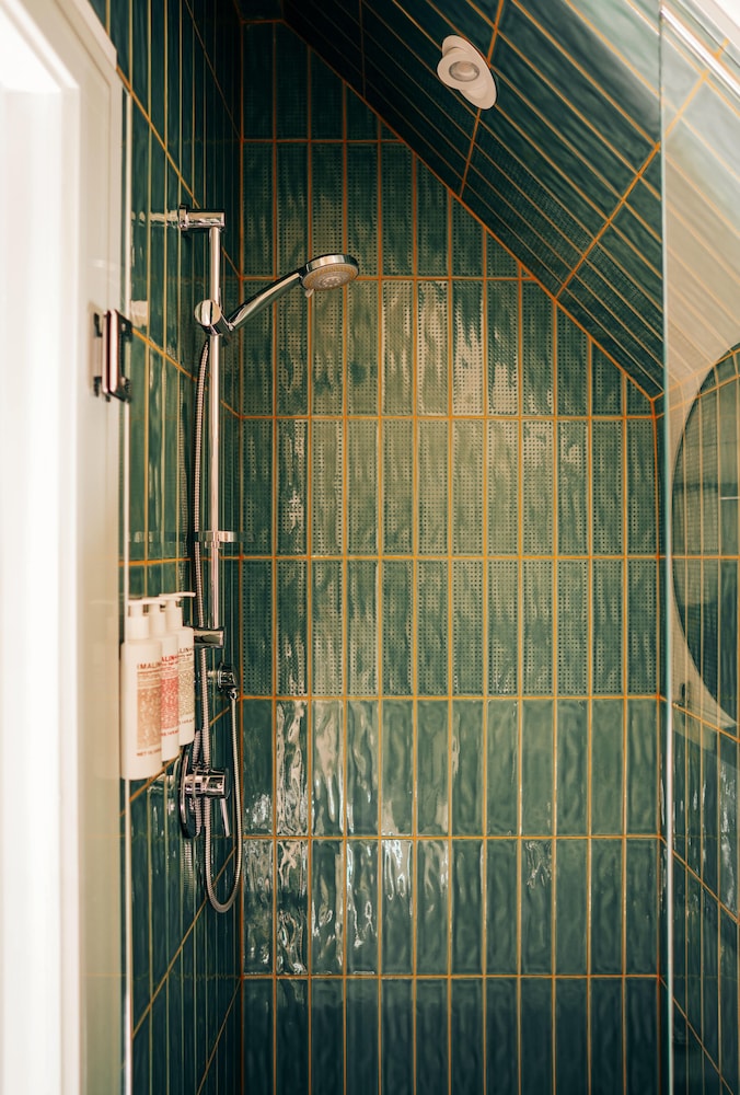Somewhere Inn Collingwood Boutique Hotel 15