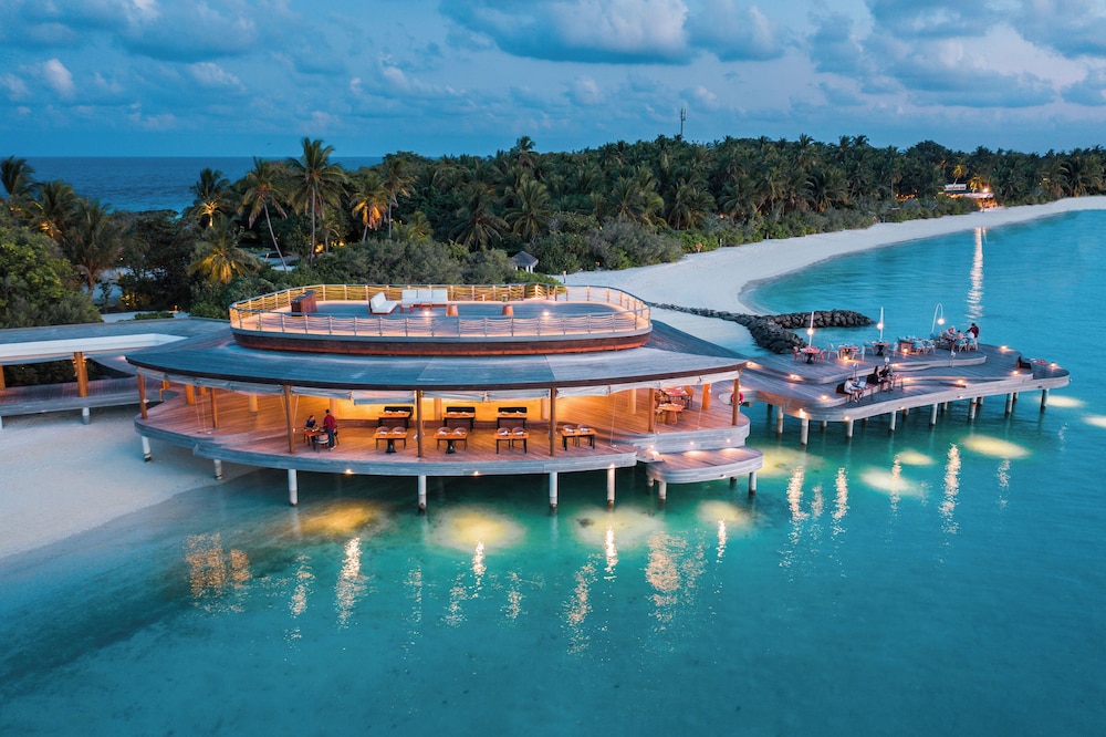 Sirru Fen Fushi Private Lagoon Resort