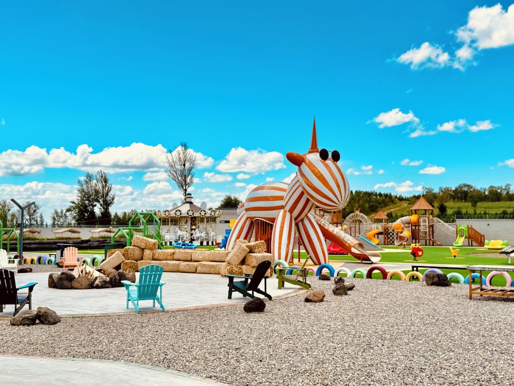 QING Luxury Campground Hotel