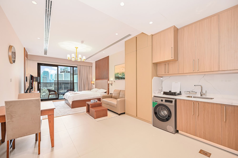 Elite Downtown Residence 2