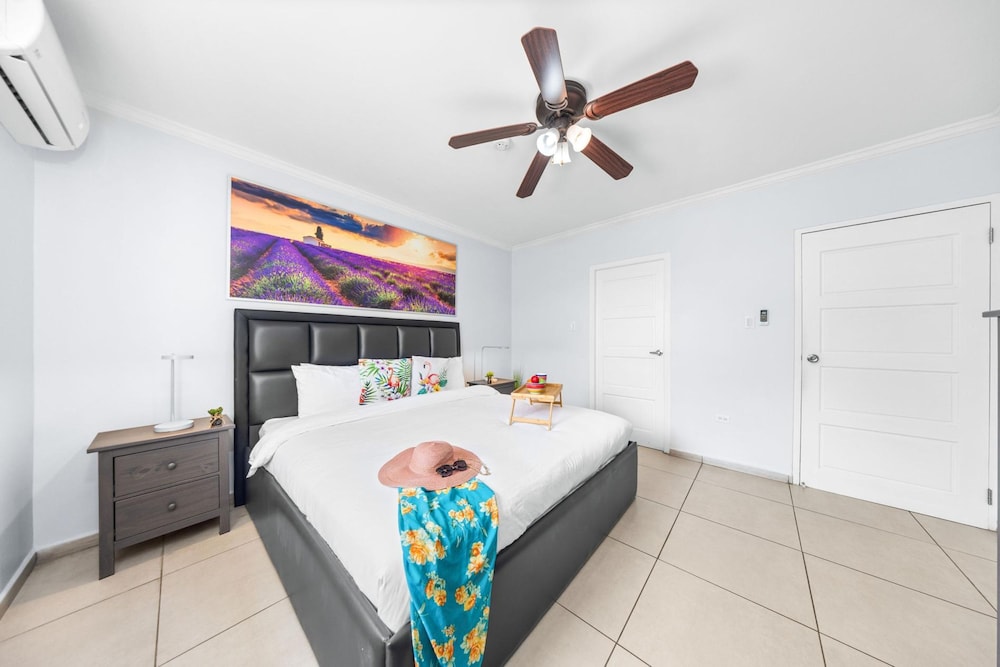 Charming 1br1ba Condo Steps From Eagle Beach