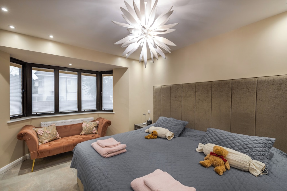 Remarkable 2-bed Apartment in London