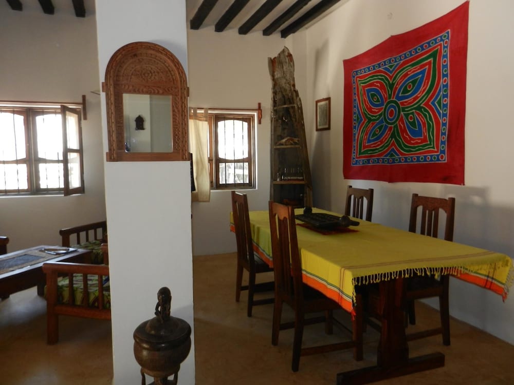 Amka Villa