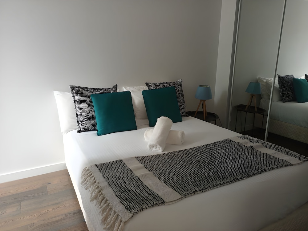 Mega Style Apartments - The Marc