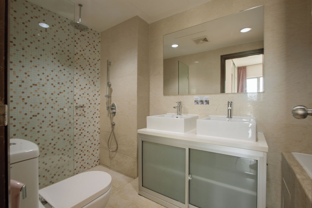 NaiBnB @ Regalia Residence