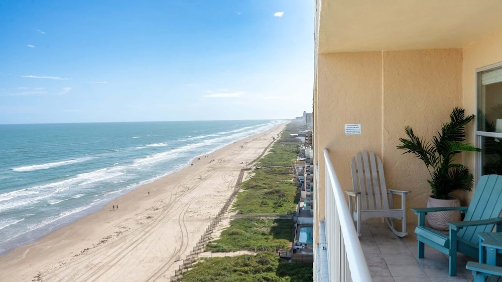 Penthouse Beachfront Views Renovated 4 Bedroom Condo