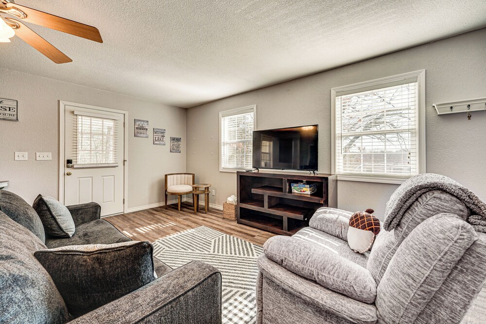 Branson Area Home < 1 Mi to Table Rock Lake!
