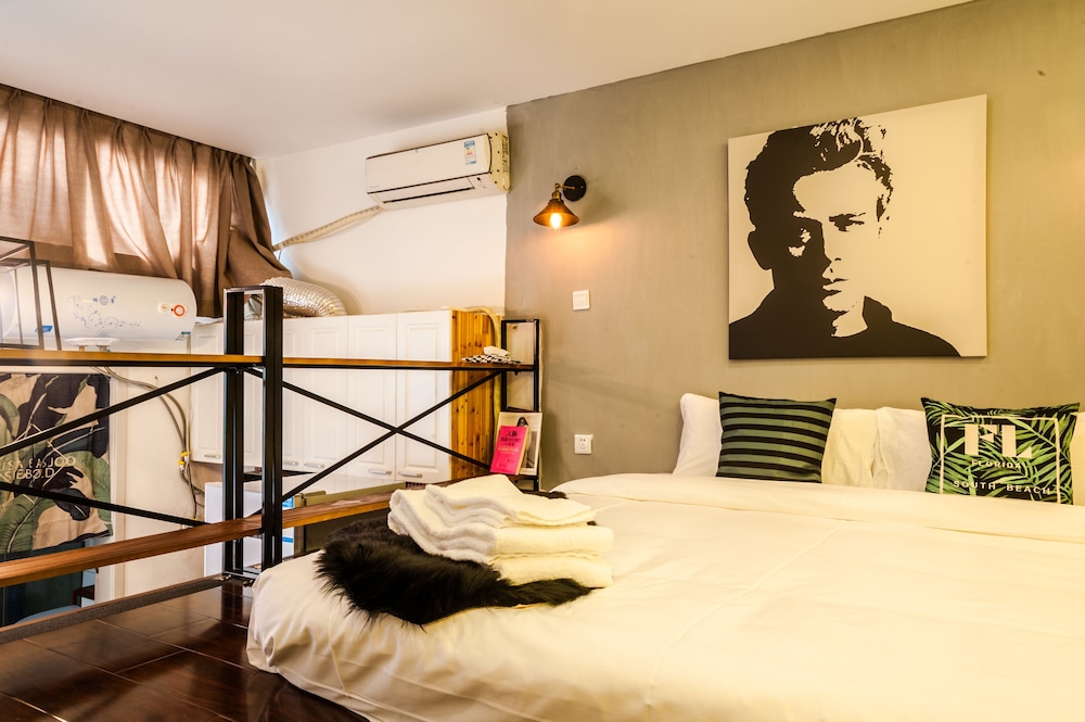 Qiyu Homestay - West Nanjing Road Branch