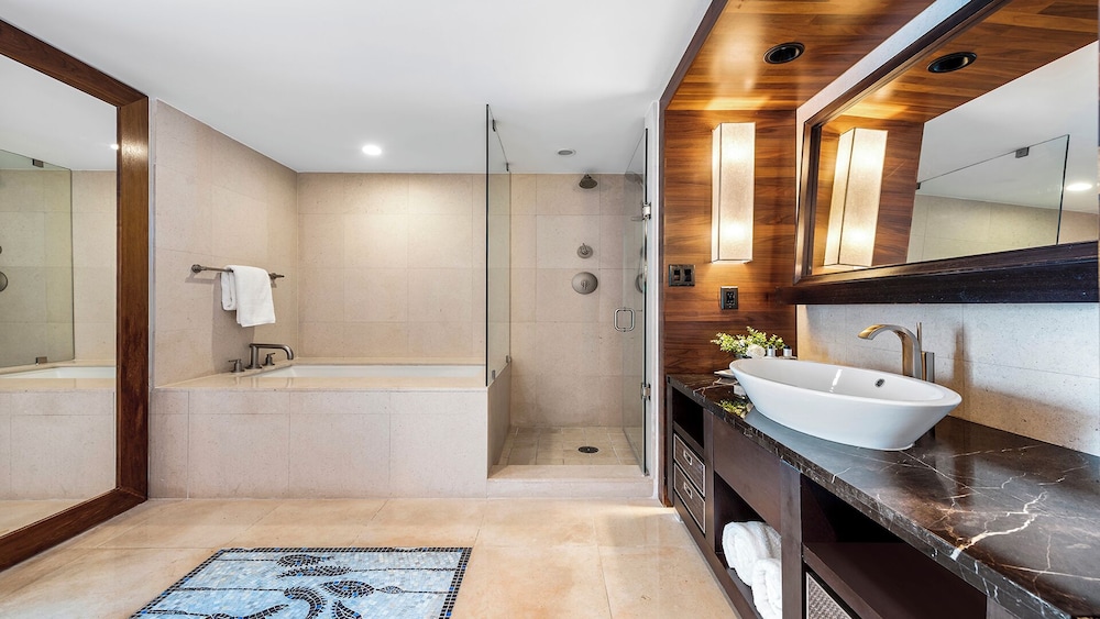 Luxury Vacation Rentals at Carillon Wellness Resort by LRMB