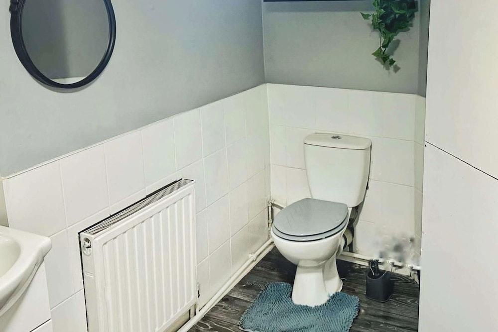 Cosy Liverpool Apartment Upto 8 Guests