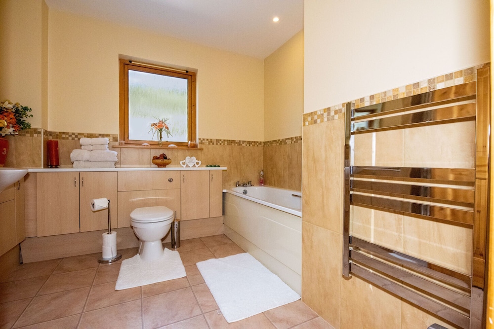 Tigh an Each B&B & Laggan Glamping