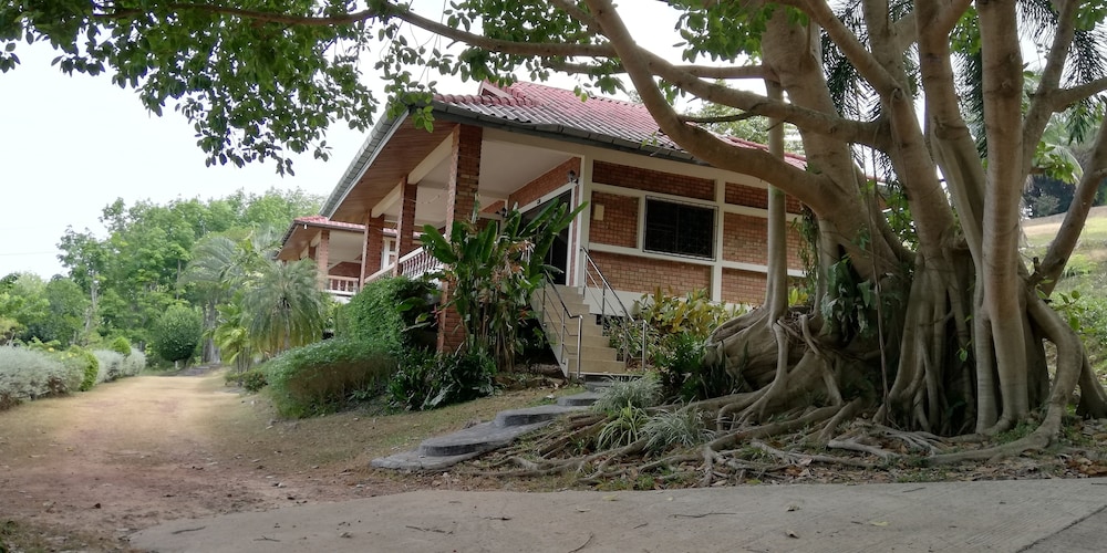 Freedom Estate
