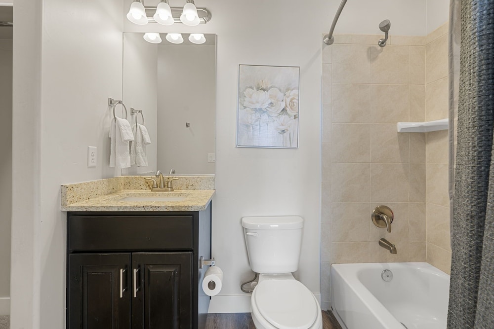 Relax In Style 4 Bedroom Townhouse